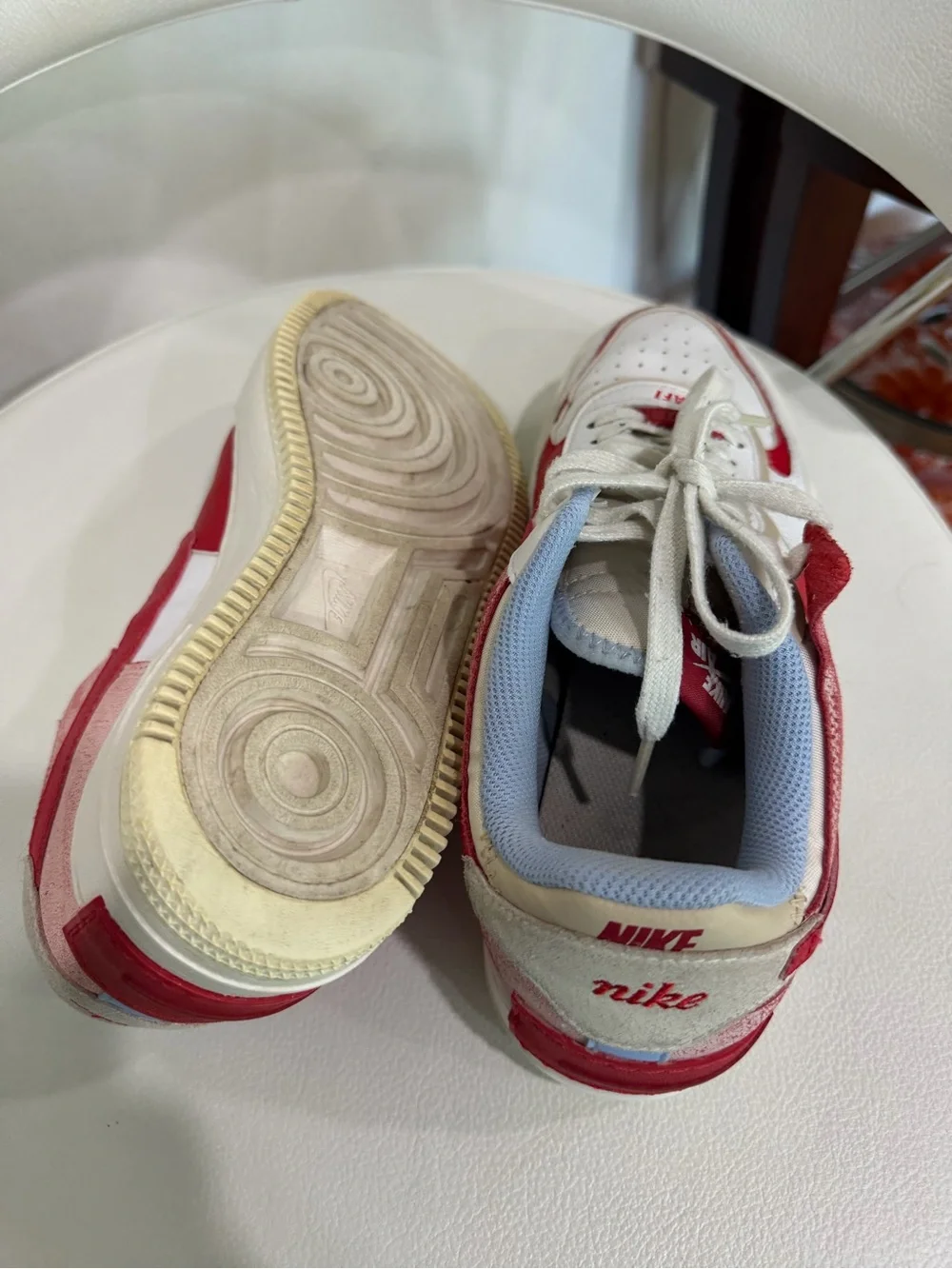 Nike Kids White and Red Low-Top Sneakers